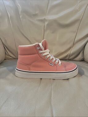 Splay High-Top Pink Canvas Sneakers